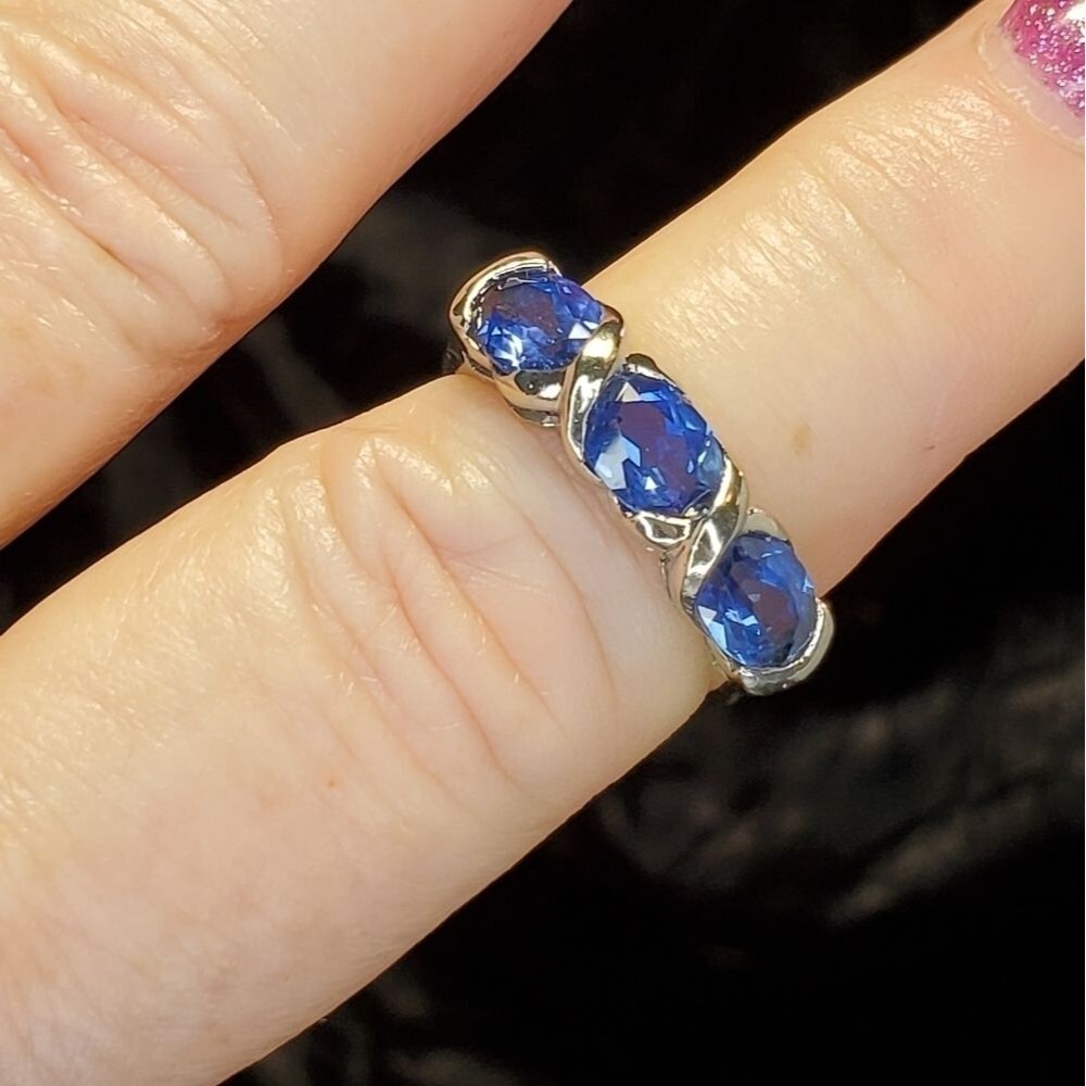 0226. Beautiful!!!!!! ~ Ross Simons ~ Iolite 💙 Cluster ~ STERLING Ring ~ FIRM - Picture 2 of 10